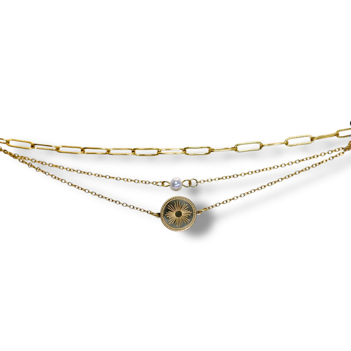Bracelet triple chaîne dorée avec relique et perle en acier inoxydable ✨