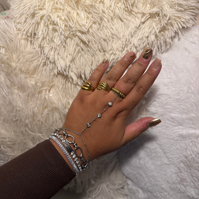 Chaîne de main argent – Acier Inoxydable ✨