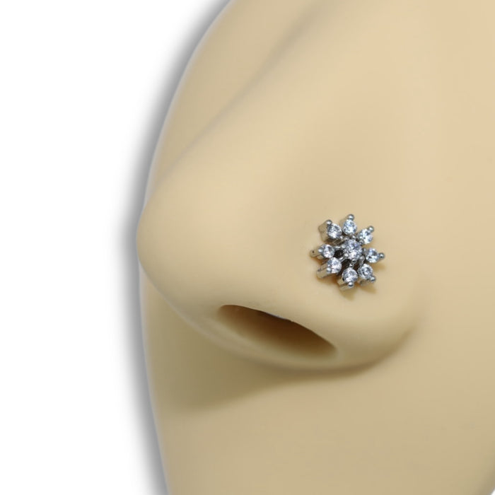 Piercing Nez Fleur Scintillante Argent – Acier Inoxydable ✨