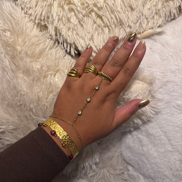Chaîne de main dorée – Acier Inoxydable ✨