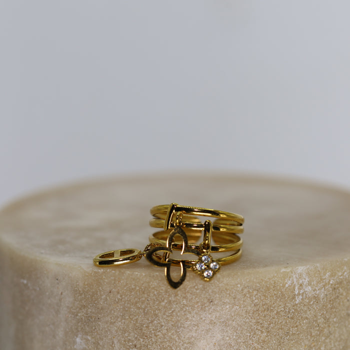Bague dorée ajustable avec breloque en acier inoxydable ✨
