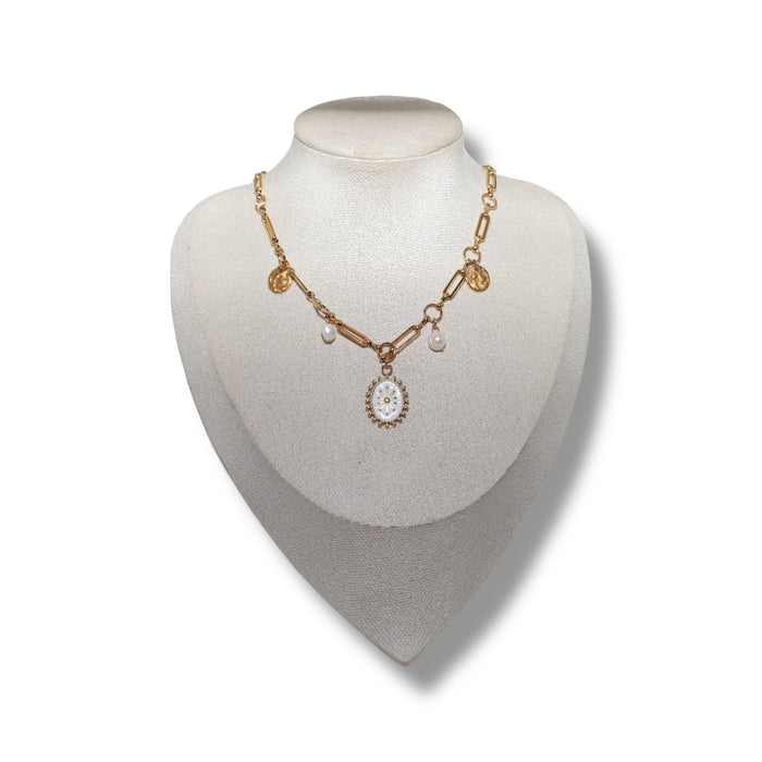 Collier doré à charms – Création unique ✨